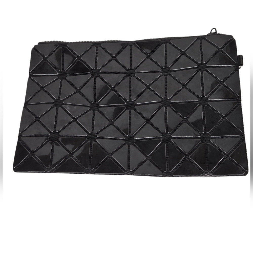 ``B25715 NWT Black Tile on Silk net Victray Travel Makeup Bag